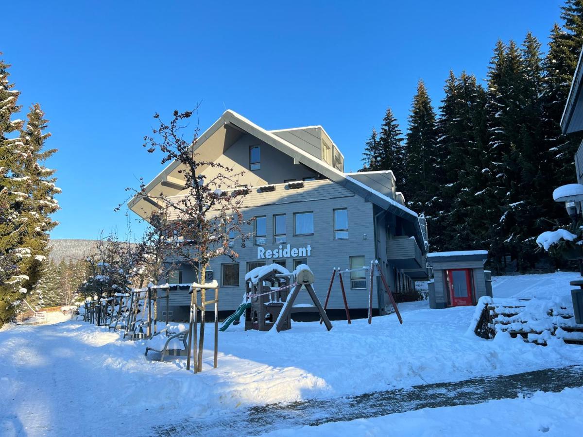 Apartment Free Wellness & Multimedia - Snidane V Cene - Zdarma Vstup Do Wellness, Virive Vany, Solna Sauna, Finska Sauna, Parni Sauna, Masaze, Playstation 5 A Hry, Sklep, Moderni Vybaveni, Parkovani Zdarma, Vybaveni Pro Deti, Klidna Lokalita