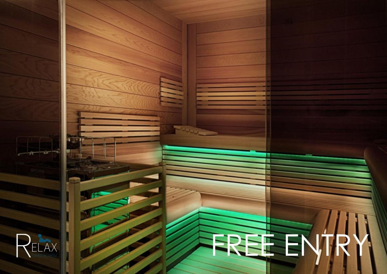 Free Wellness & Multimedia - Snidane V Cene - Zdarma Vstup Do Wellness, Virive Vany, Solna Sauna, Finska Sauna, Parni Sauna, Masaze, Playstation 5 A Hry, Sklep, Moderni Vybaveni, Parkovani Zdarma, Vybaveni Pro Deti, Klidna Lokalita